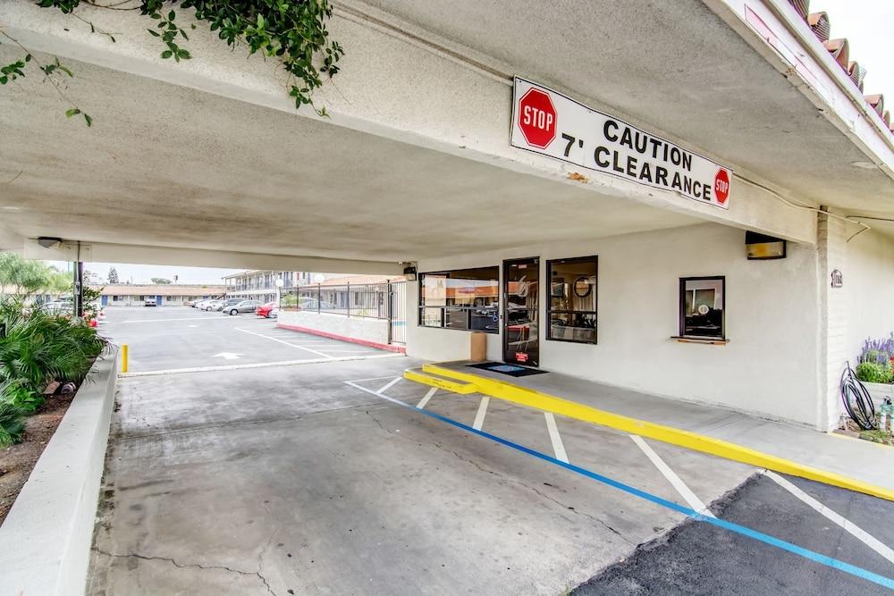 Motel 6 Manteca, CA photo 28