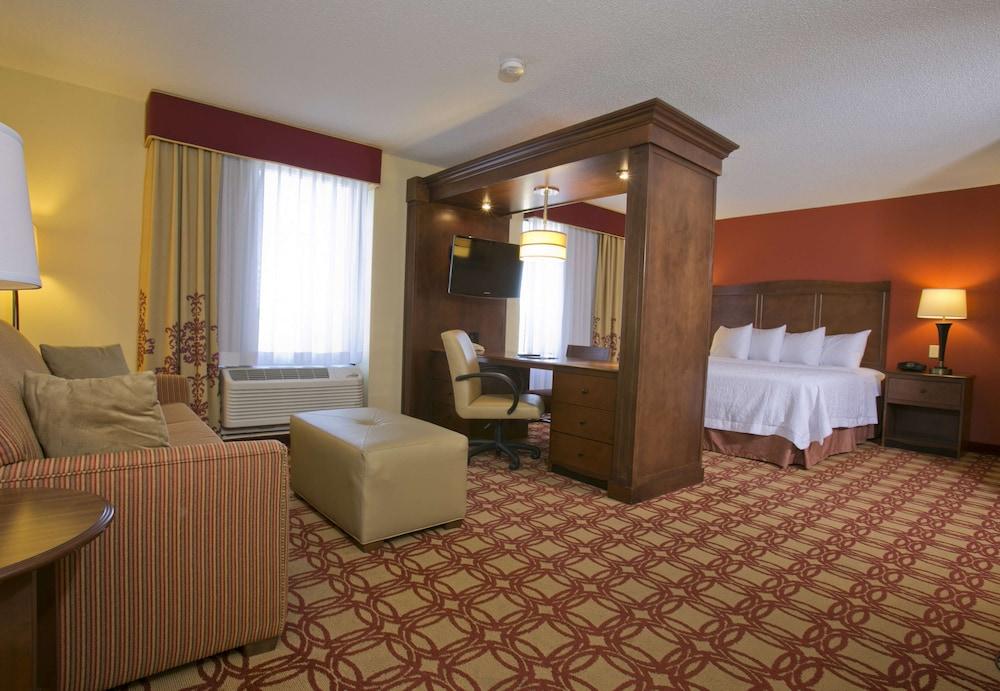 Hampton Inn & Suites Wiggins photo 19