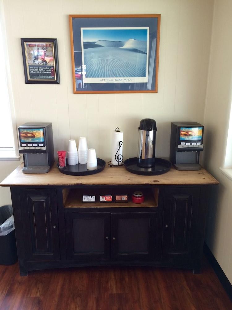 Holiday Motel photo 4