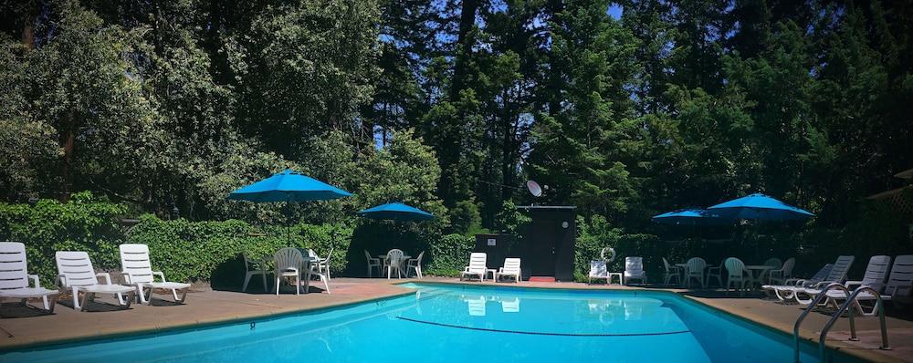 Redwoods River Resort photo 43