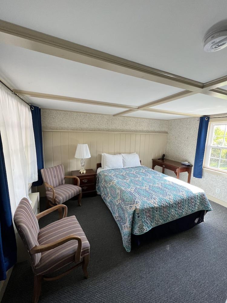 School House Inn photo 10