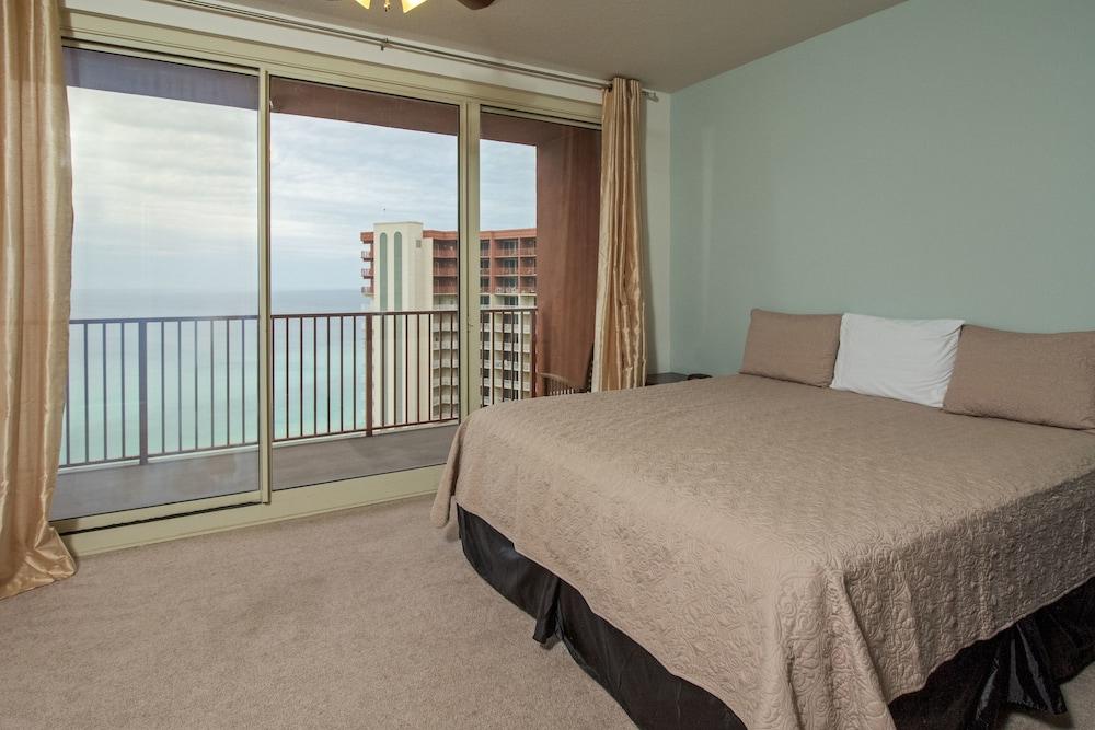 Shores of Panama Beach Resort photo 99