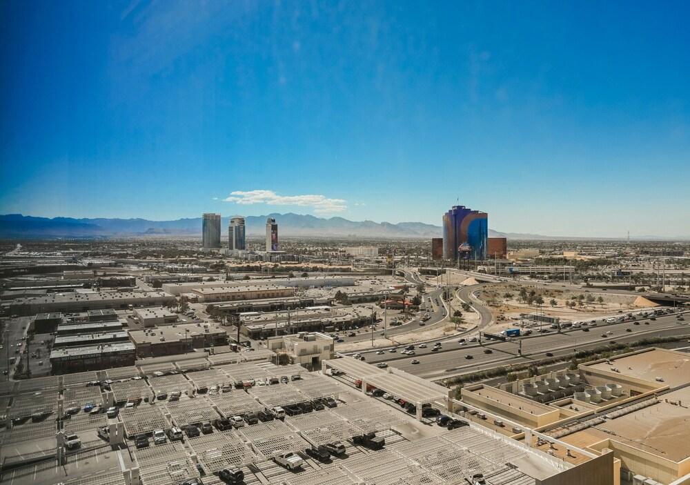 StripViewSuites at Vdara photo 75
