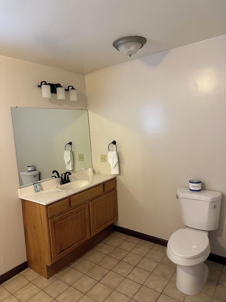 Lee Vining Motel photo 49