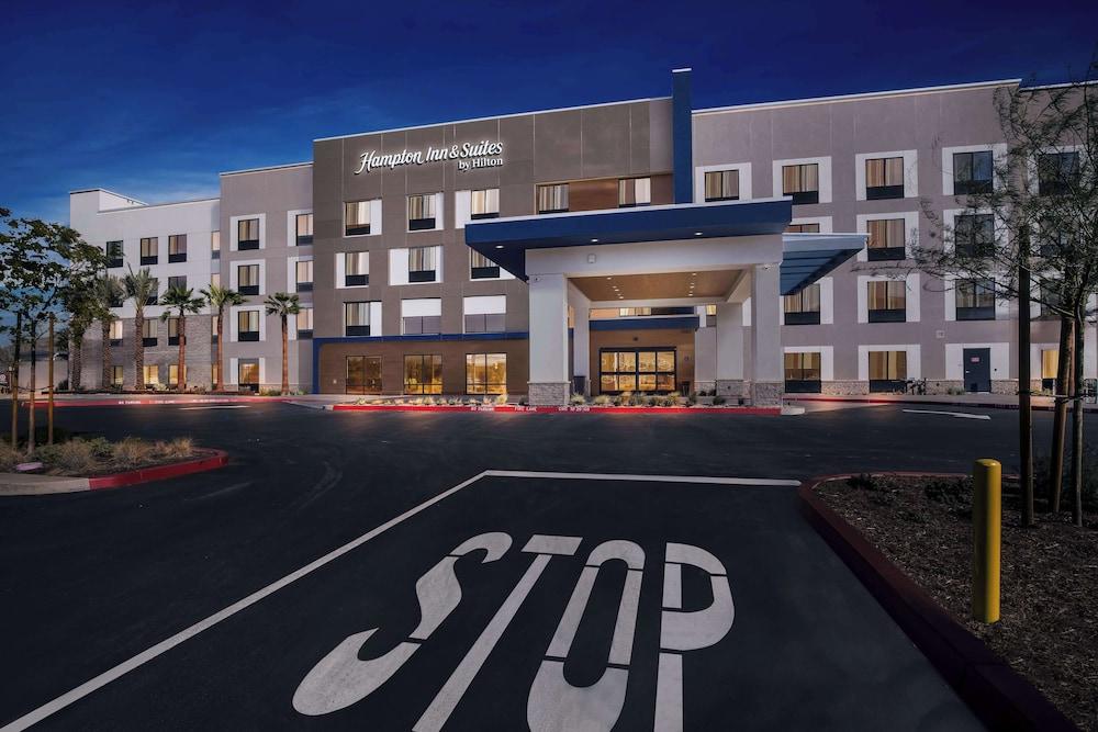 Hampton Inn & Suites Corona, Ca photo 25