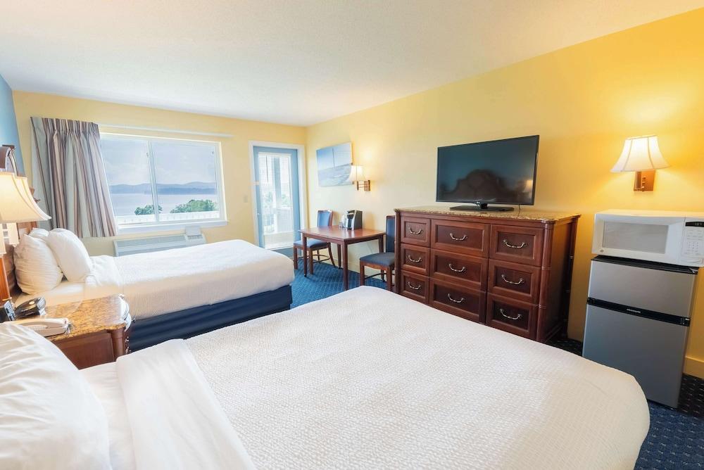 Fireside Inn & Suites - Belfast photo 68