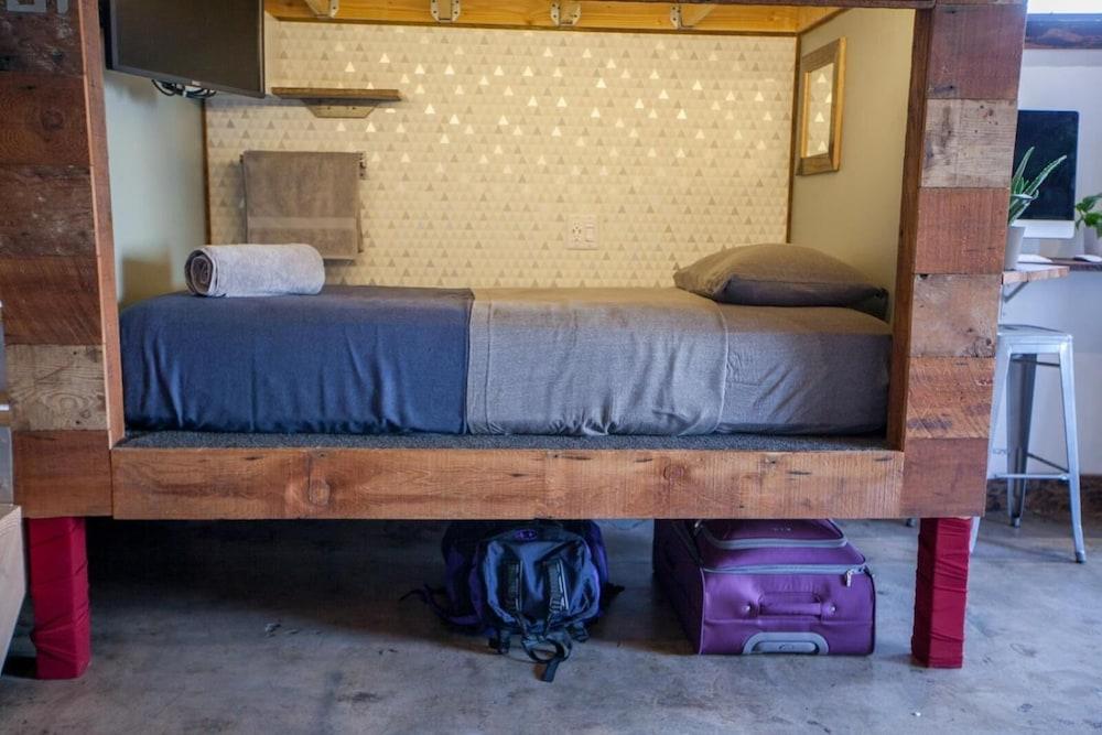 PodShare Los Feliz - Hostel photo 35
