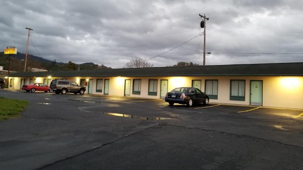 Quick Stop Motel photo 22