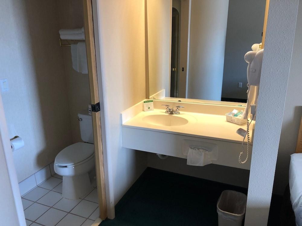 Willow Creek Inn photo 11