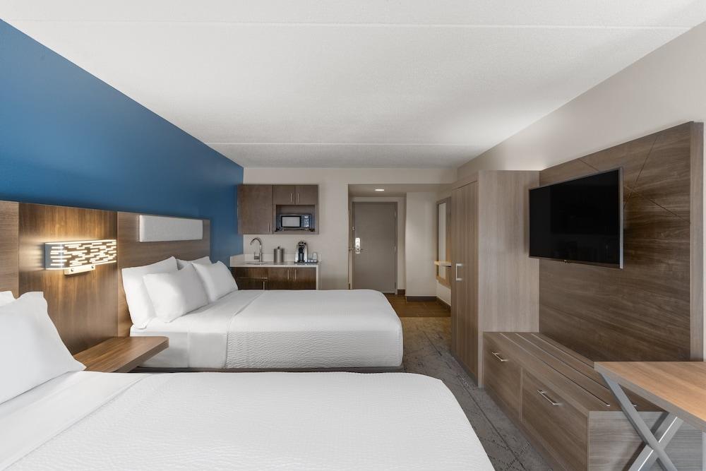 Holiday Inn Express Hotel & Suites Danbury - I-84 by IHG photo 44