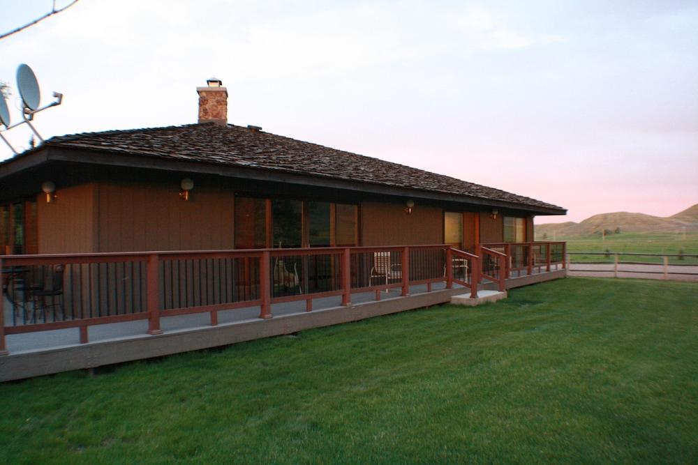 Ranch at Ucross photo 6