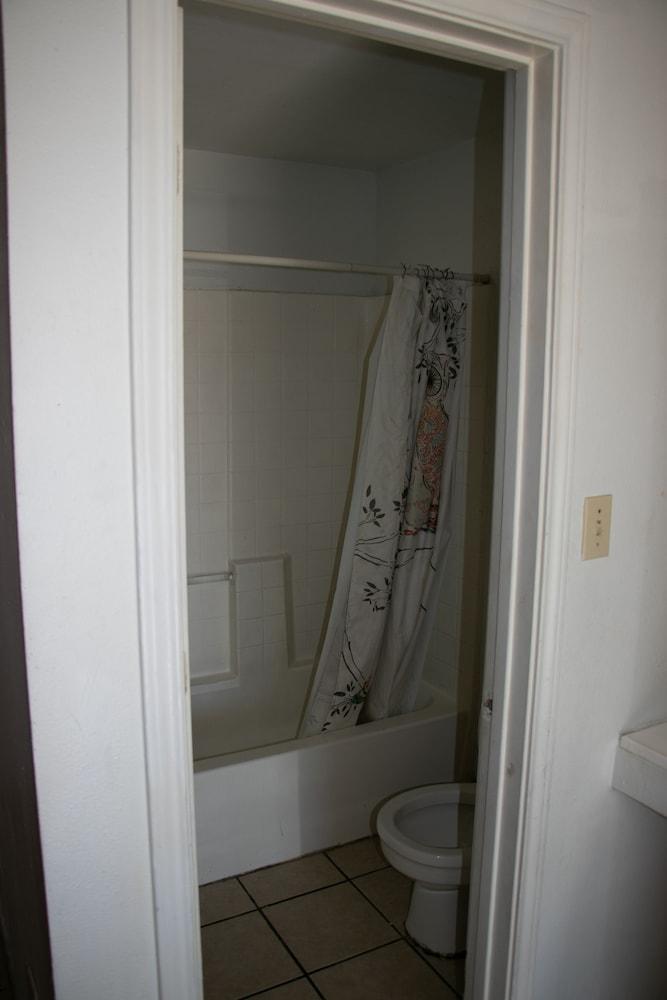 Best Budget Inn photo 3