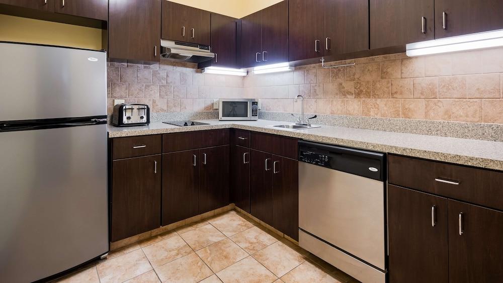 Best Western Lamesa Inn & Suites photo 18