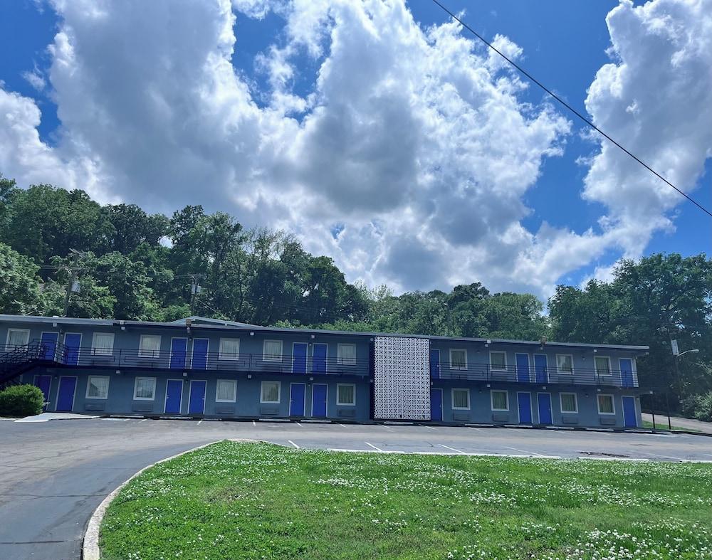 expressway inn photo 6