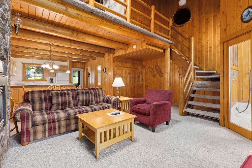 The Lodges at Breezy Point photo 89