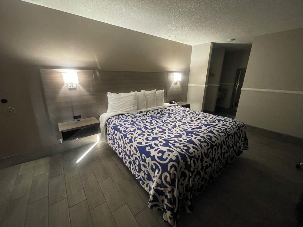 SimpleStay Suites - San Bernardino photo 2