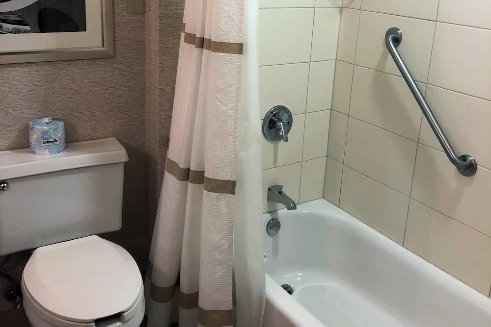 Marriott Rochester Mayo Clinic photo 26