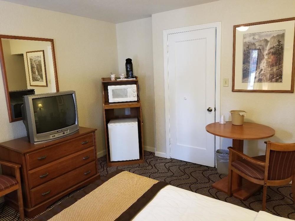 Nevada City Inn photo 10