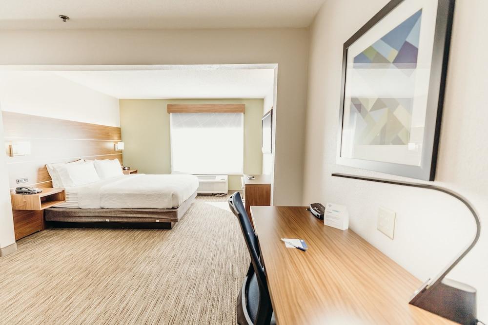 Holiday Inn Express Atlanta NE I-85 Clairmont by IHG photo 8