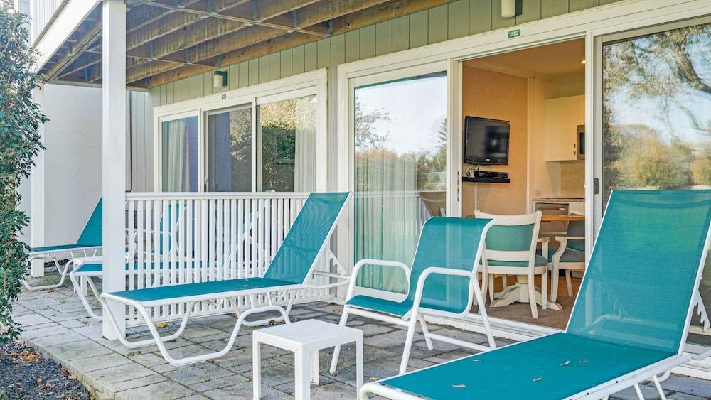 East Hampton House Resort photo 71
