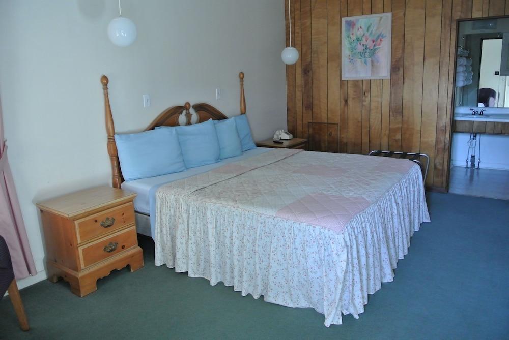 RoseWood Inn photo 7