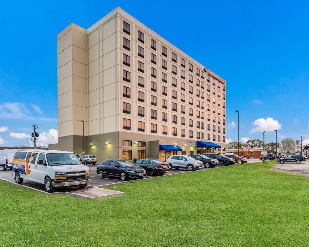 Comfort Suites Chicago O'Hare Airport photo 61