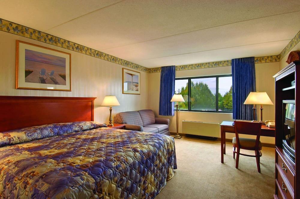 Germaine Inn South Portland photo 8