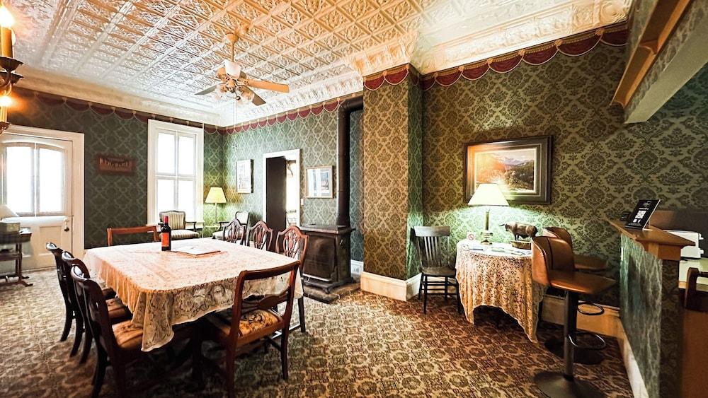American House 1854 photo 12