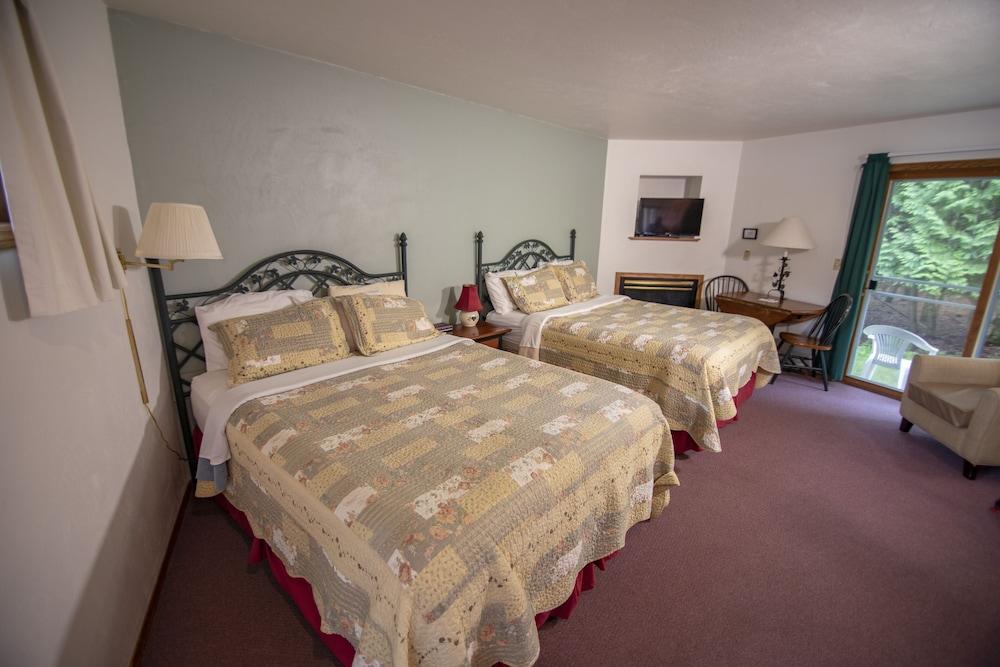 Ridges Inn & Suites photo 92