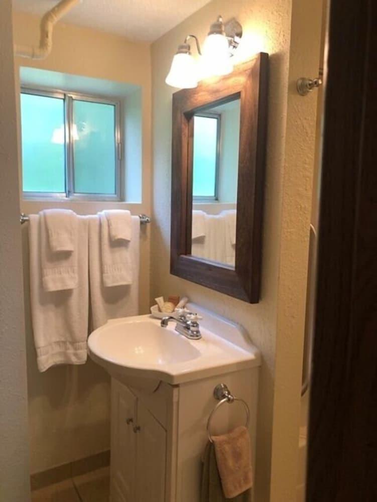 Reflections Inn photo 46