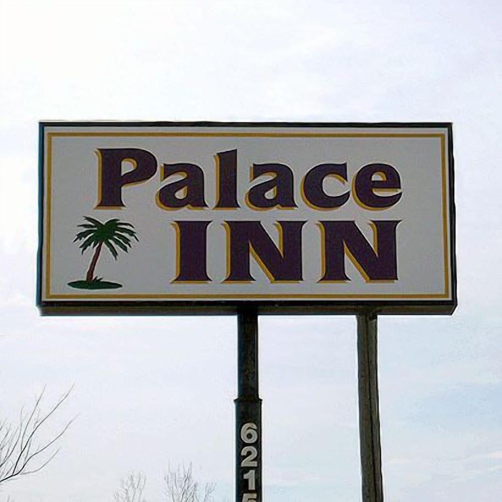 Palace Inn photo 14