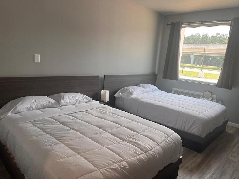 Champion Inn photo 4