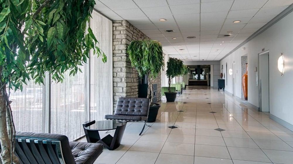 Holiday Inn Manhattan at the Campus by IHG photo 13