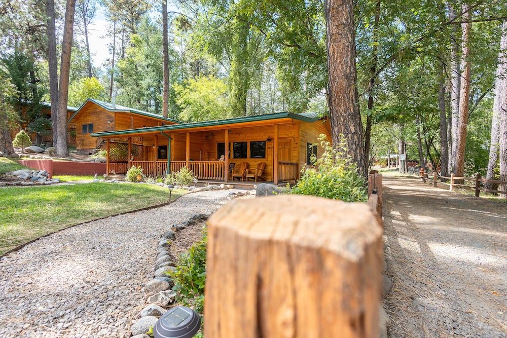 Ruidoso Lodge Cabins photo 57