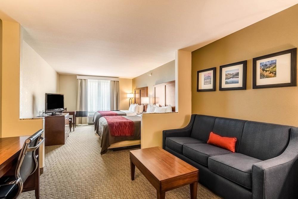 Comfort Inn & Suites Rifle photo 34