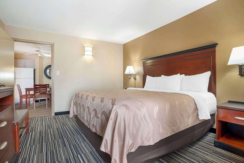 Quality Inn Brookhaven photo 14