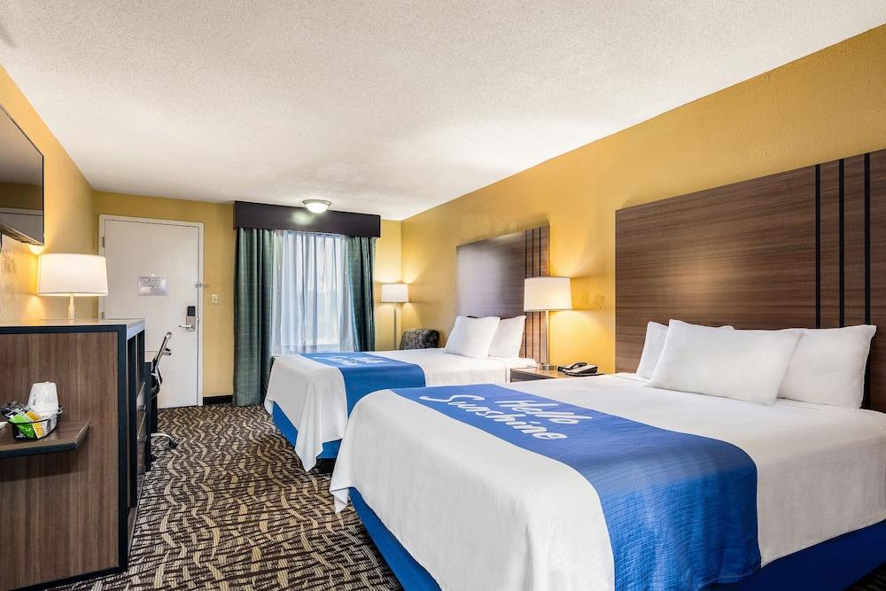 Days Inn by Wyndham Goodlettsville/Nashville photo 6