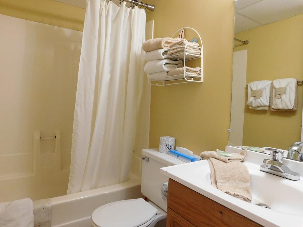 Oak Square Rentals photo 96