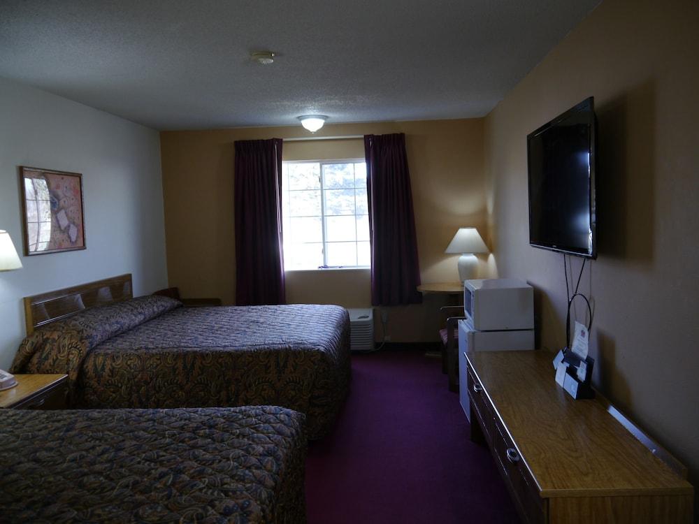 Westwood Inn & Suites Kimball I 90 photo 14