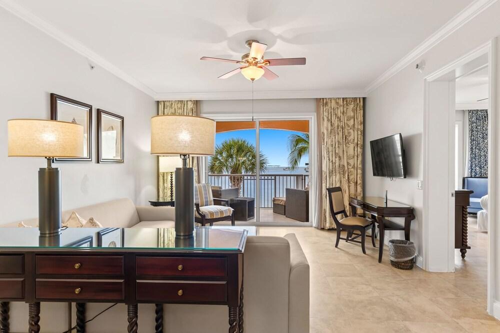 Ocean Front 1BR Suite With Direct Beach Access photo 33