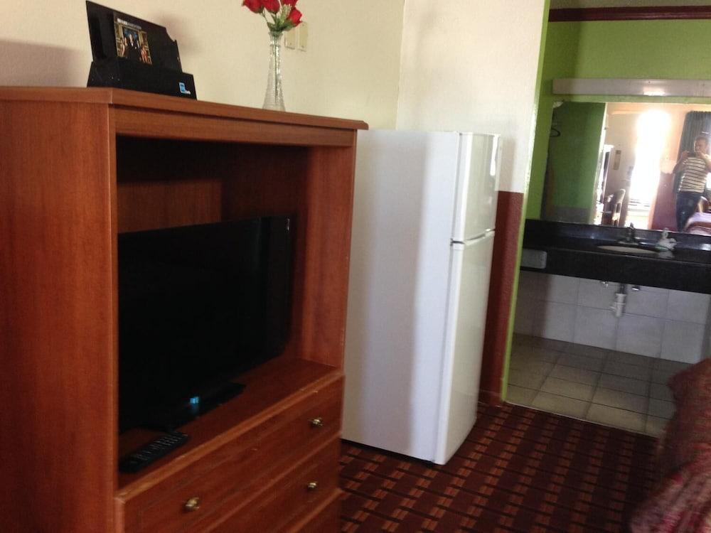 Executive Inn photo 7