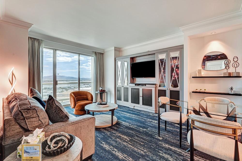 Suite Hub LV at Signature Sphere View photo 36