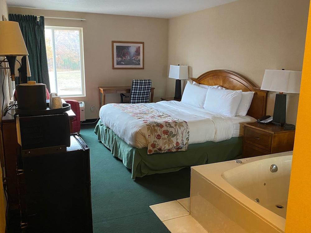 Hometown Inn photo 7