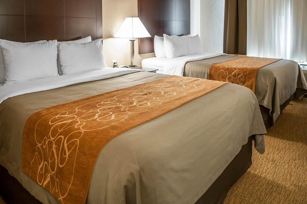 Comfort Suites Albuquerque/North Journal Center photo 5