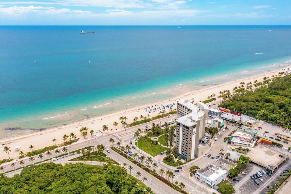 BeachSide 9th Residences photo 32