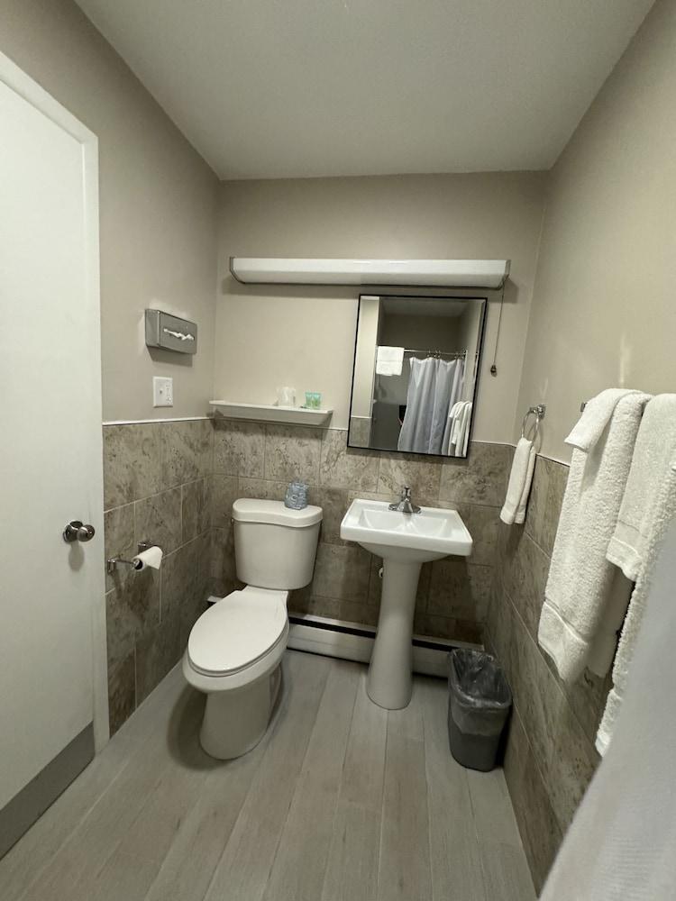 Pine View Inn photo 9