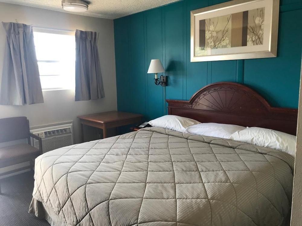 Lakeside inn photo 3