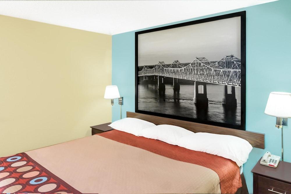 Super 8 by Wyndham Madison/Ridgeland Area photo 12
