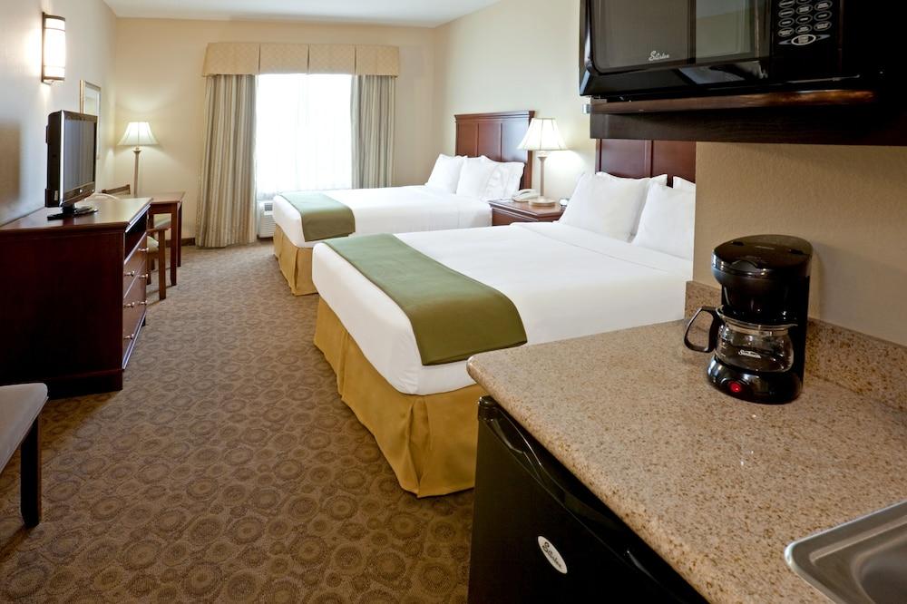 Holiday Inn Express & Suites Dallas Southwest-Cedar Hill by IHG photo 11