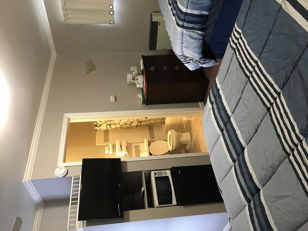 Harbor Beach Inn photo 3